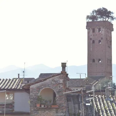 Caesar'S Luxury Apartment In Lucca Center Town Roman Amphitheater Exterior photo
