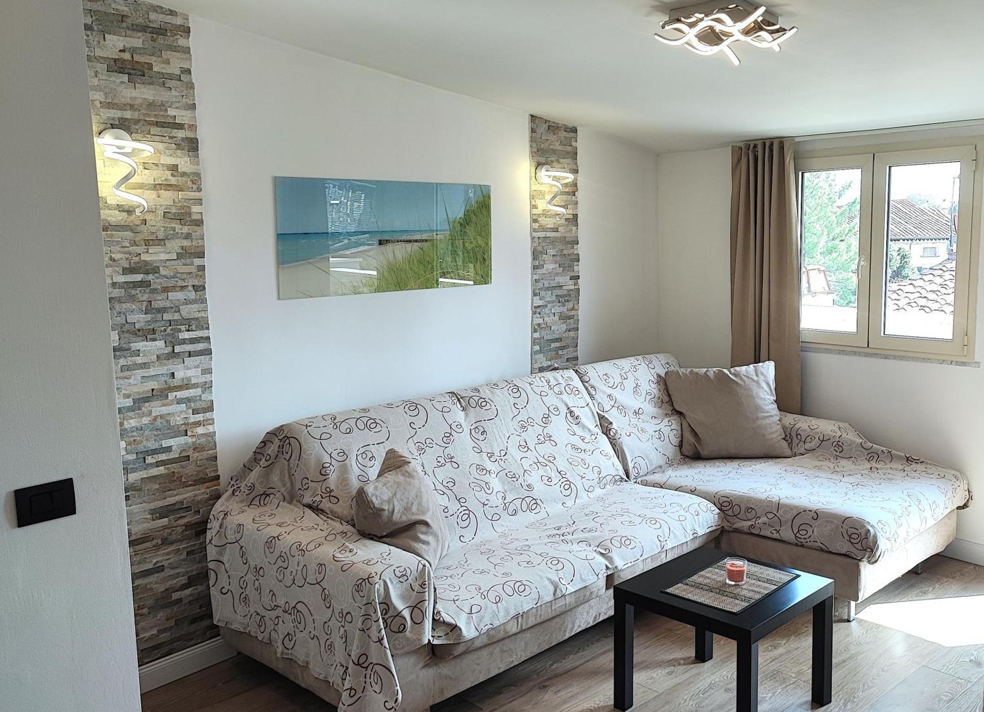 Caesar's Luxury In Center Town Amphitheater Apartment